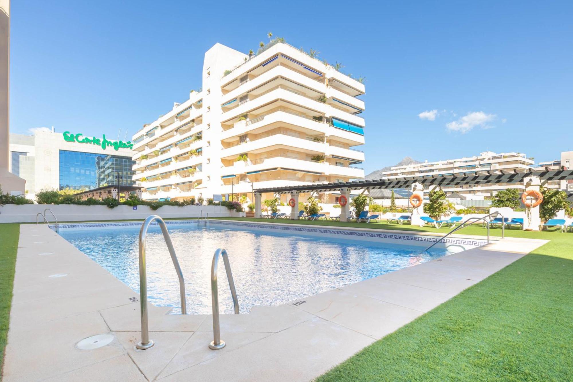 Marina Banus Ll Apartamento